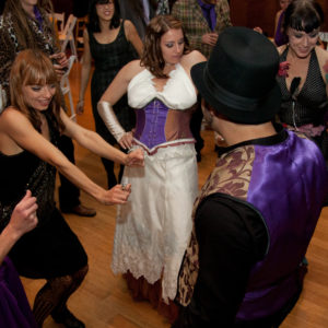 dj-goyo-wedding-dance